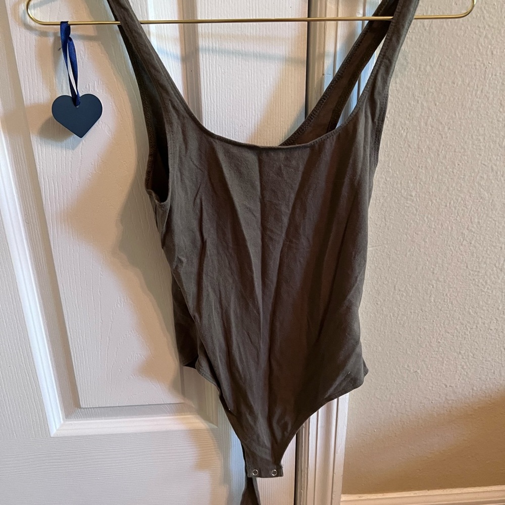GREEN BODY SUIT